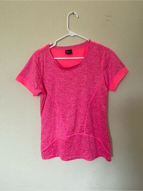 Women’s Hot Pink Short Sleeve Active Tee